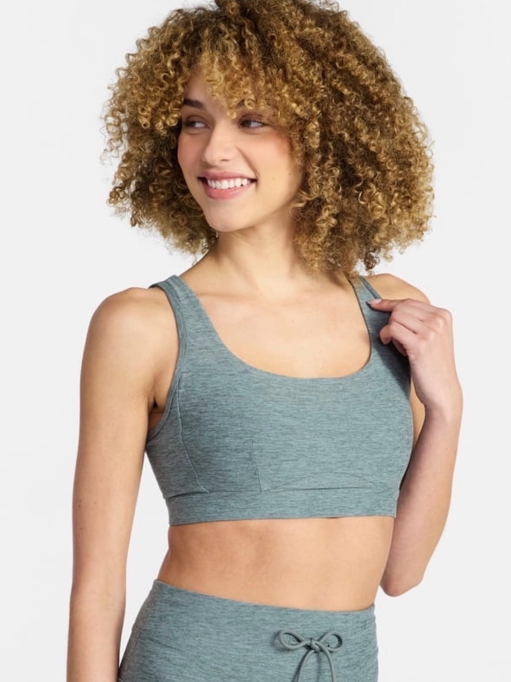 Butter core twist sports bra
